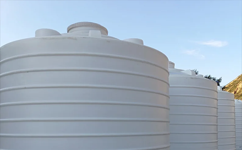 景泰塑料大桶怎么选？PE/PP材质区别及选购指南