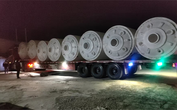 景泰锥底桶交付现场